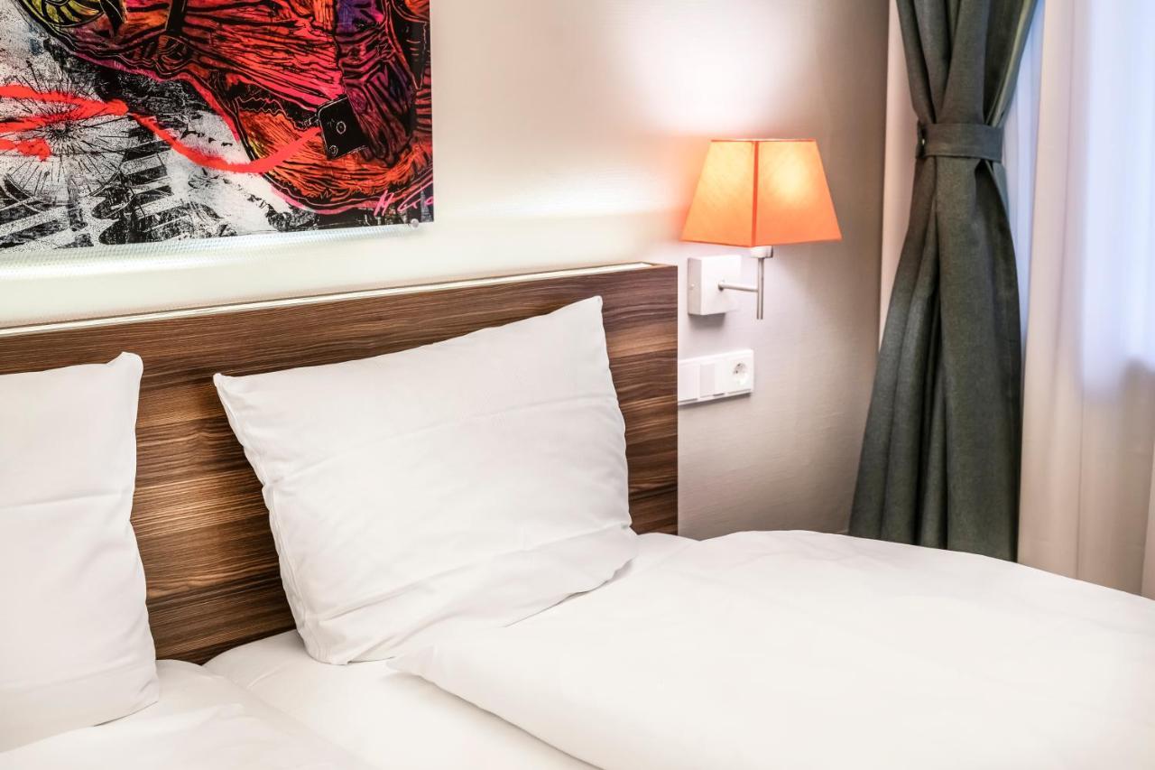 Living-World Aparthotel Heidelberg Ngoại thất bức ảnh